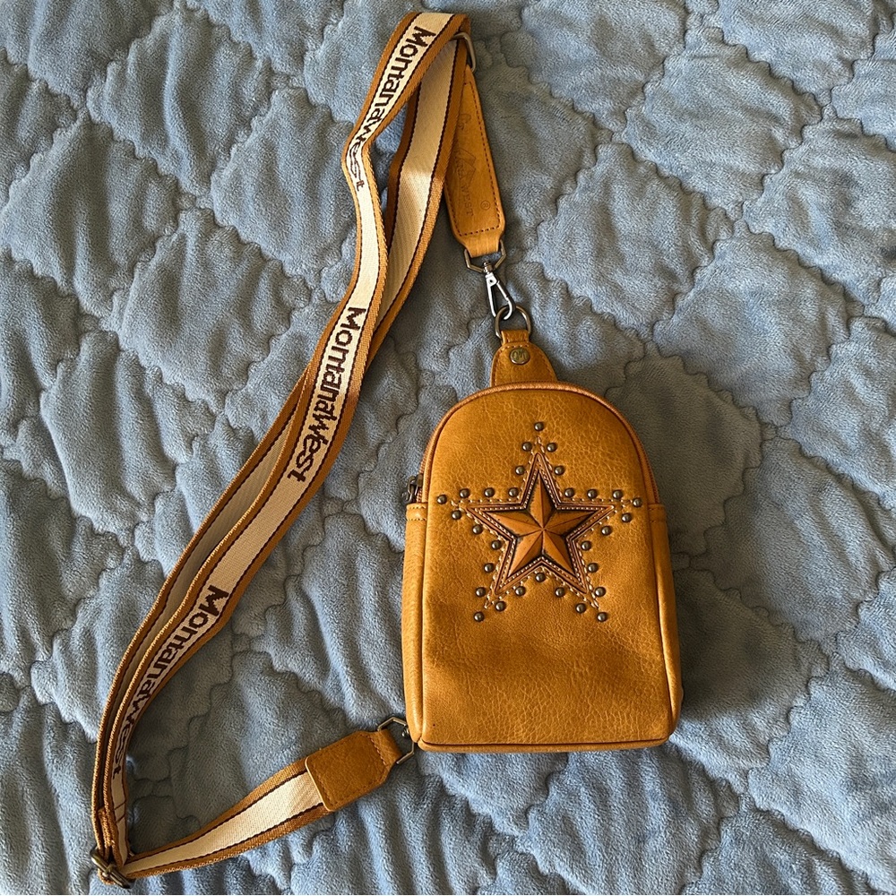 Montana West Gold Star Crossbody Bag